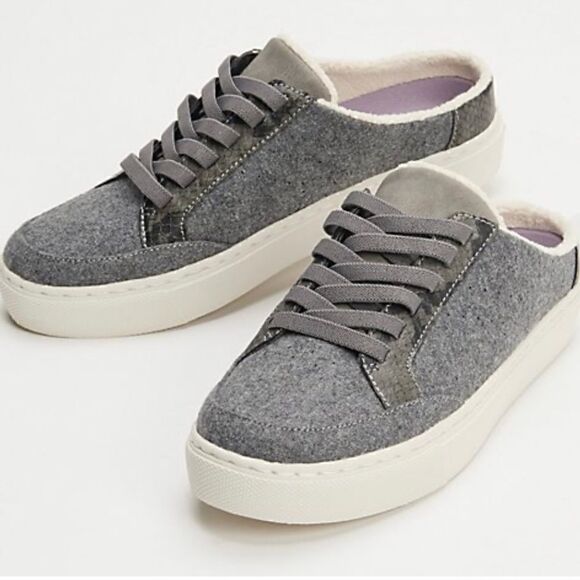 Dr. Scholl's NBD Grey Flannel Slip On Laces Mules Size 8 snakeskin - Picture 1 of 8